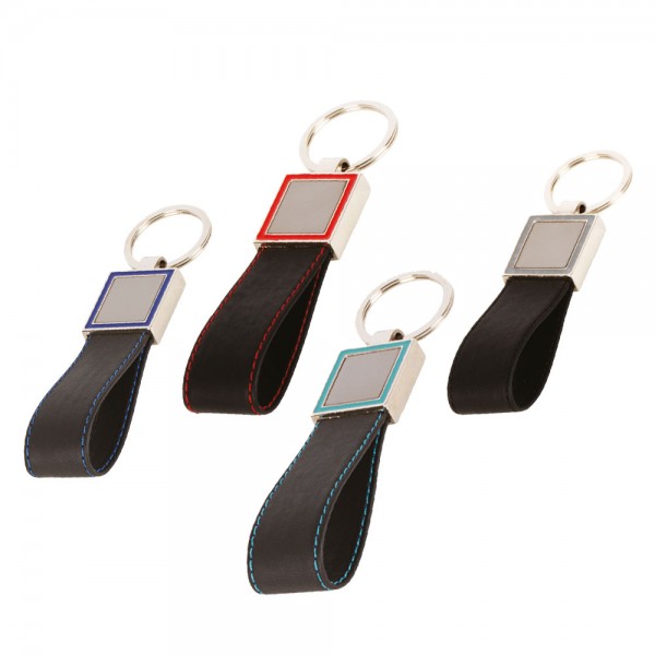 A2-29128 Metal Plakalı Deri Anahtarlık A2-29128 Metal Plakalı Deri Anahtarlık